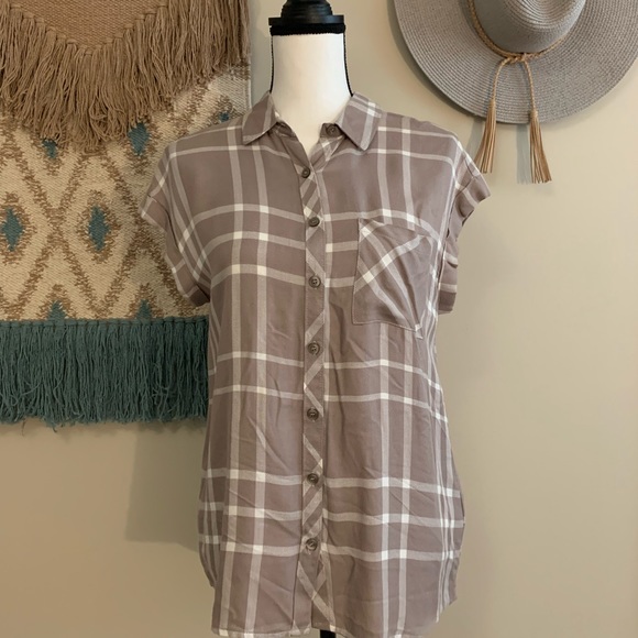 Staccato Tops - Staccato shirt NWOT size small